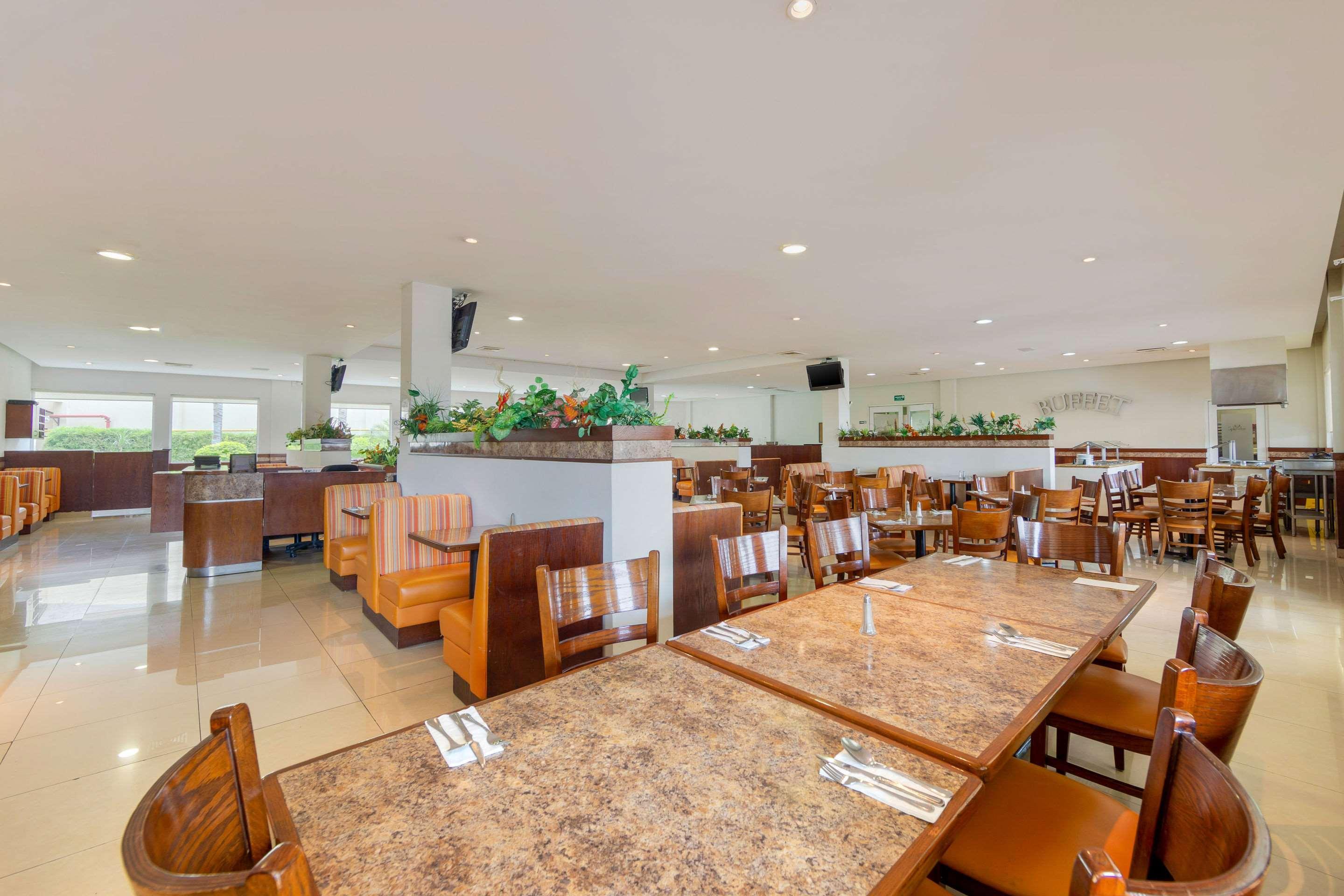 Comfort Inn Monterrey Norte San Nicolas de los Garza Ngoại thất bức ảnh